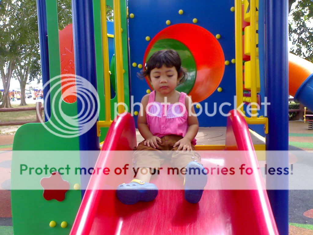 kakak kat hentian seremban 4